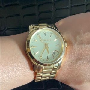 Micheal Kors Gold Women’s Watch